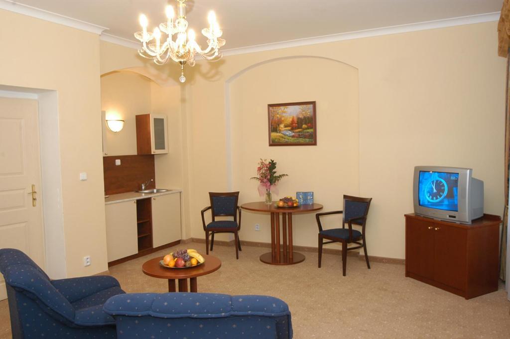 Hotel Petr Karlovy Vary Chambre photo