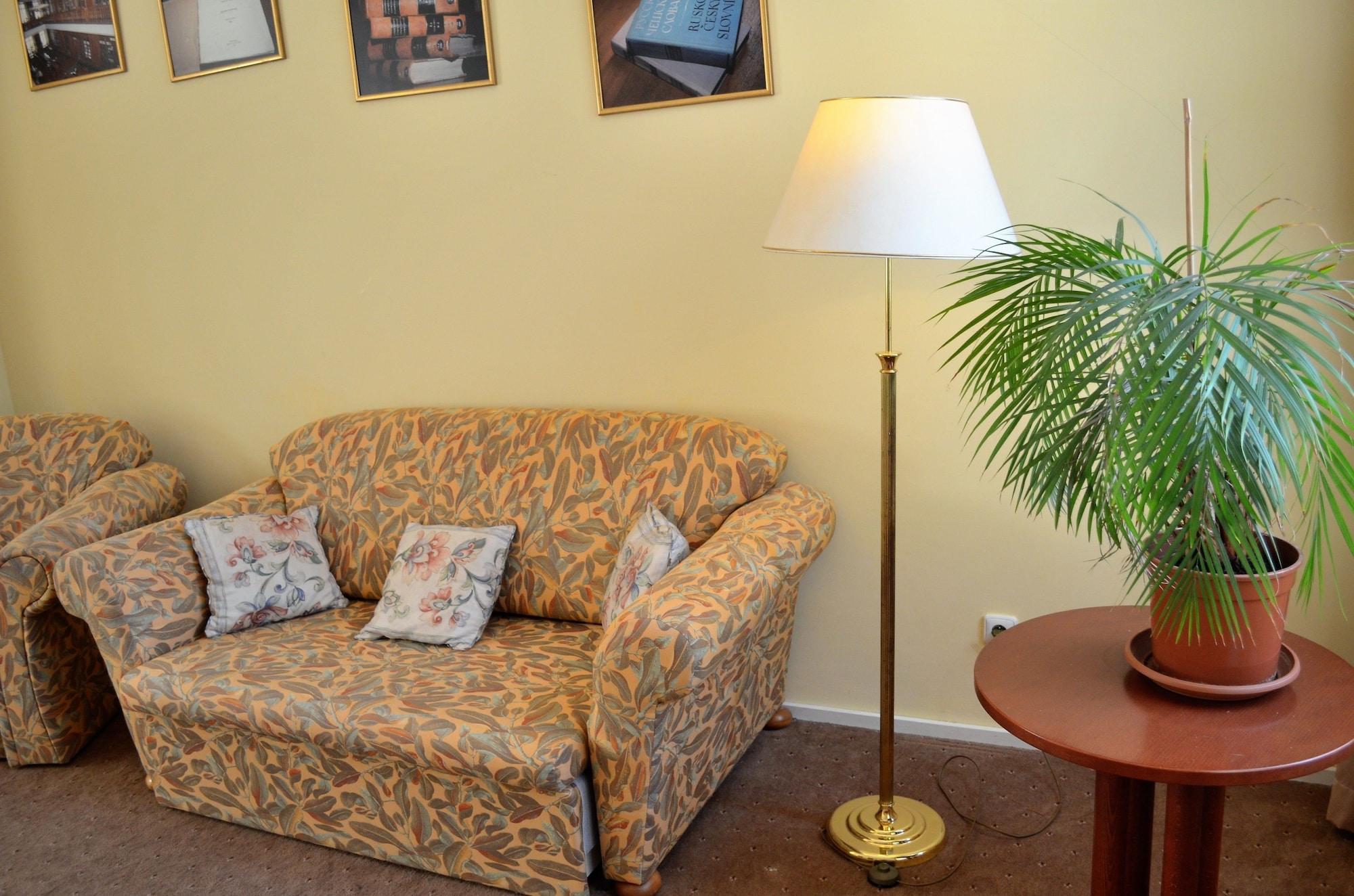 Hotel Petr Karlovy Vary Extérieur photo