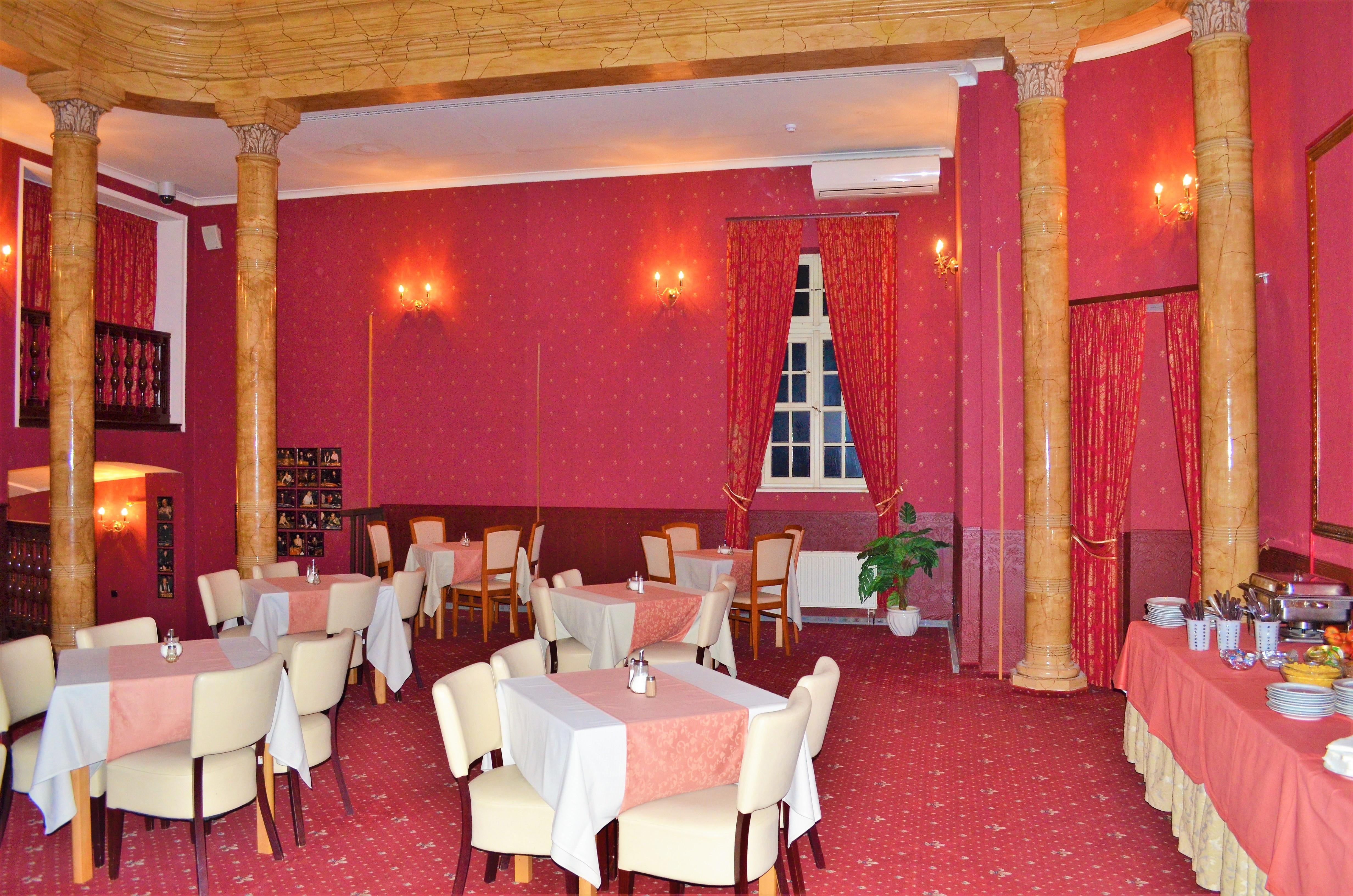 Hotel Petr Karlovy Vary Extérieur photo