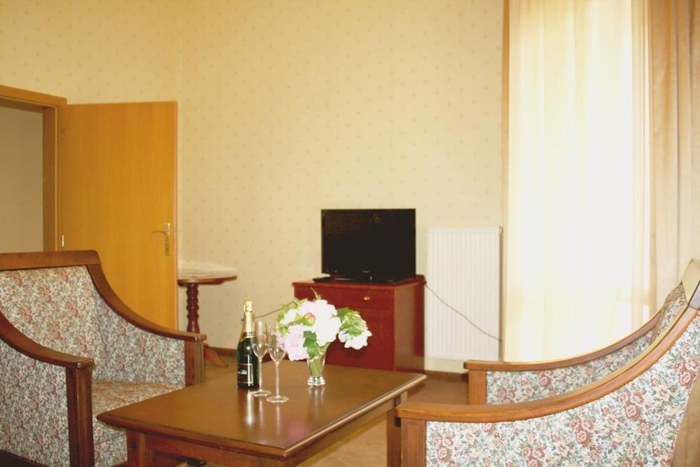 Hotel Petr Karlovy Vary Extérieur photo