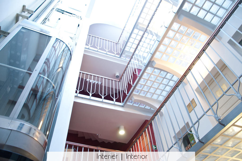 Hotel Petr Karlovy Vary Extérieur photo