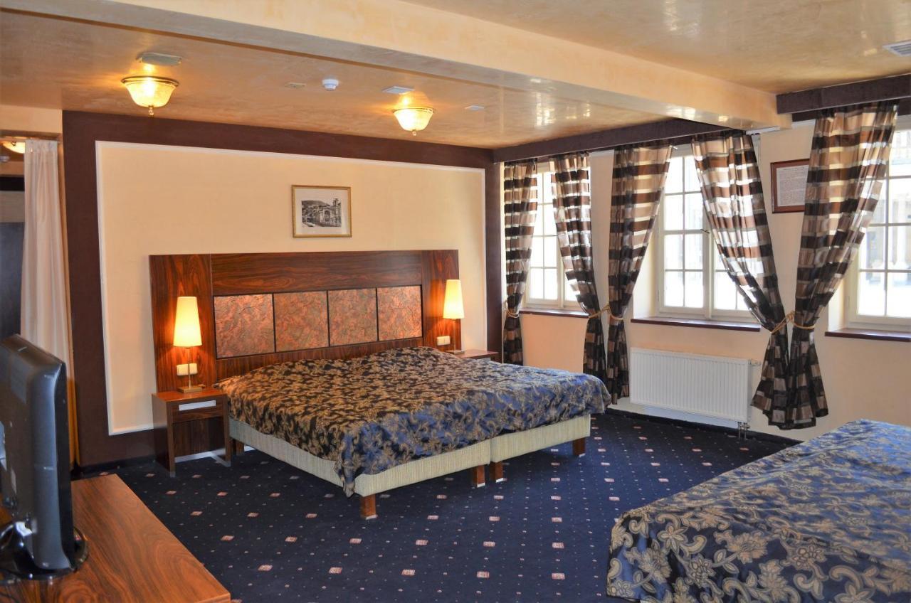 Hotel Petr Karlovy Vary Extérieur photo