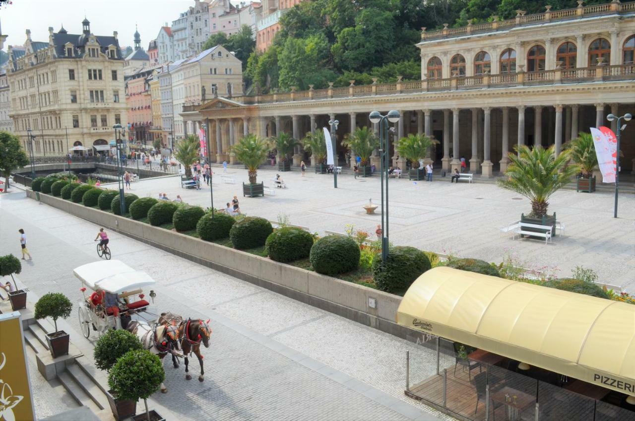 Hotel Petr Karlovy Vary Extérieur photo